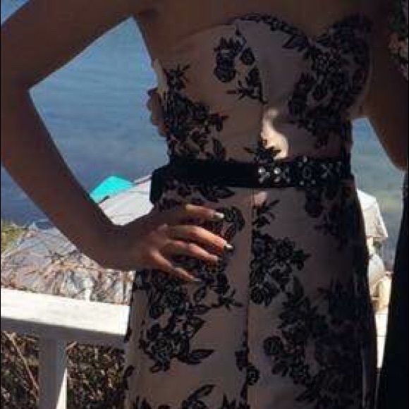 Blush pink prom dress - Picture 2 of 5